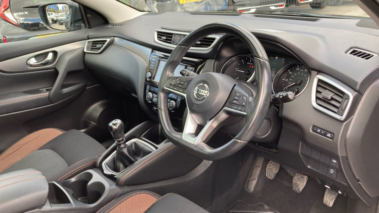 Nissan Qashqai 1.5 dCi [115] N-Motion 5dr Diesel Hatchback